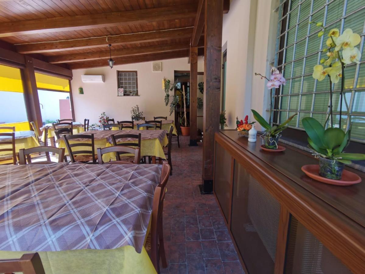 Hotel Edelweiss Laino Borgo エクステリア 写真