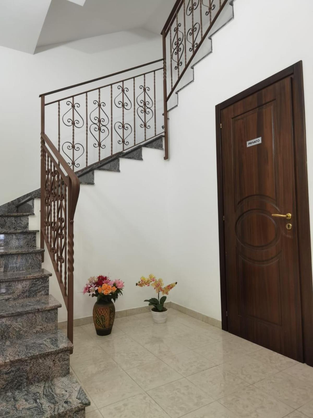 Hotel Edelweiss Laino Borgo エクステリア 写真