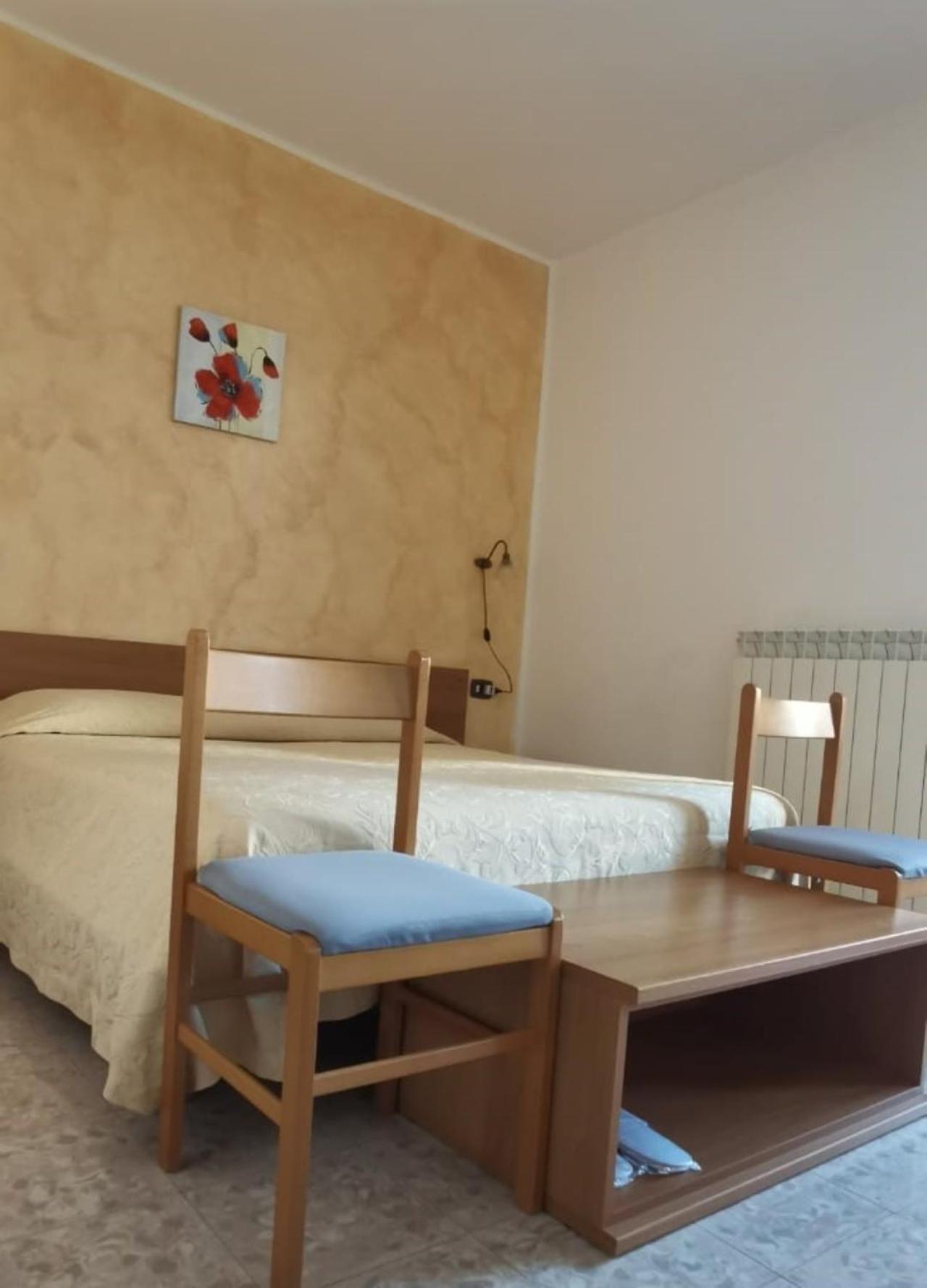 Hotel Edelweiss Laino Borgo エクステリア 写真